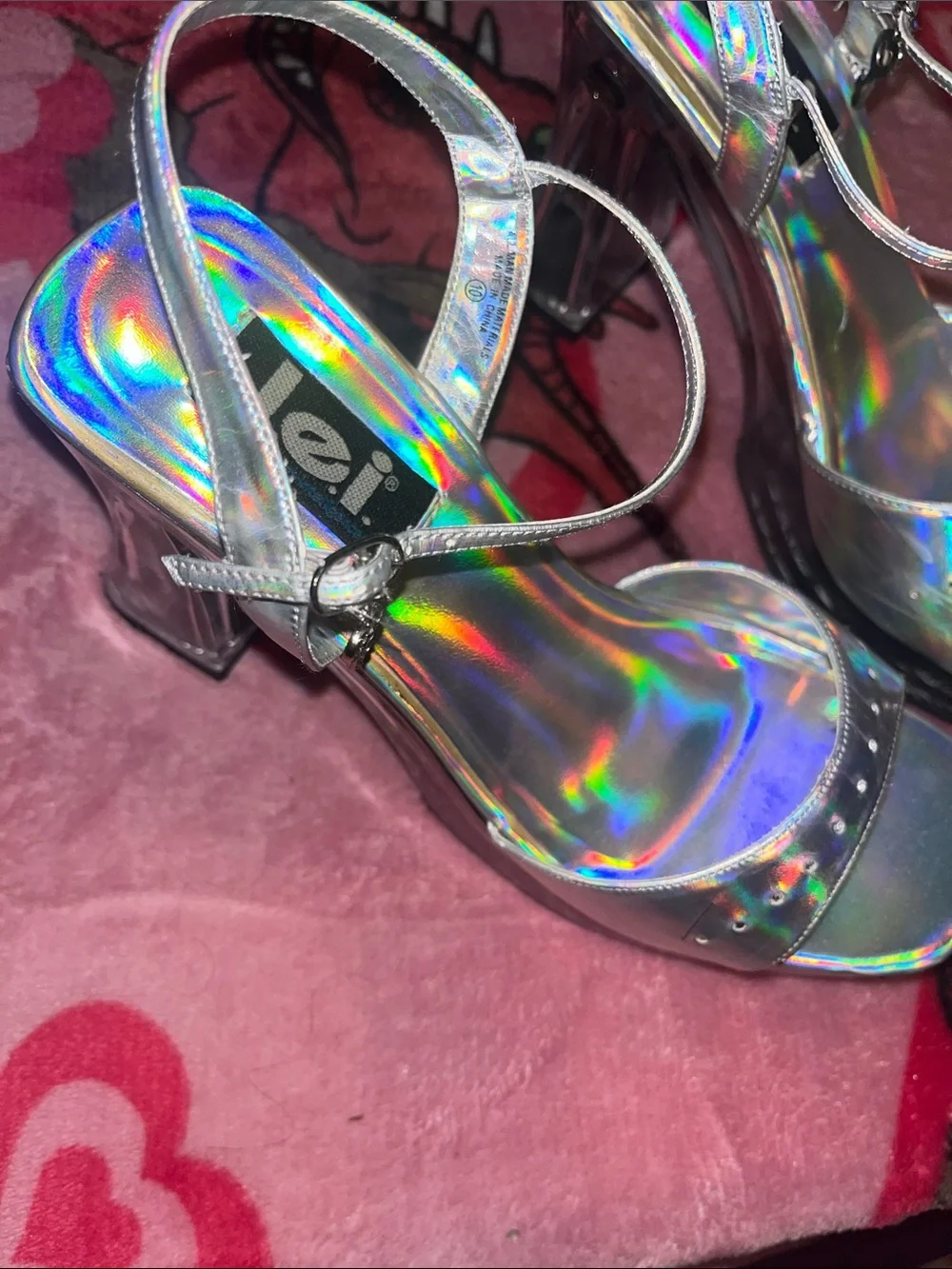 L.E.I. vintage platforms